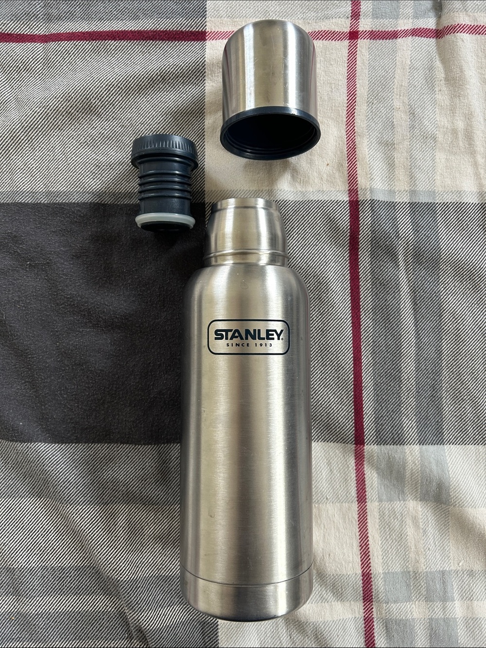 Stanley Brushed Stainless Steel Vacuum Flask-Silver. Holds 25oz of Cold or Hot.